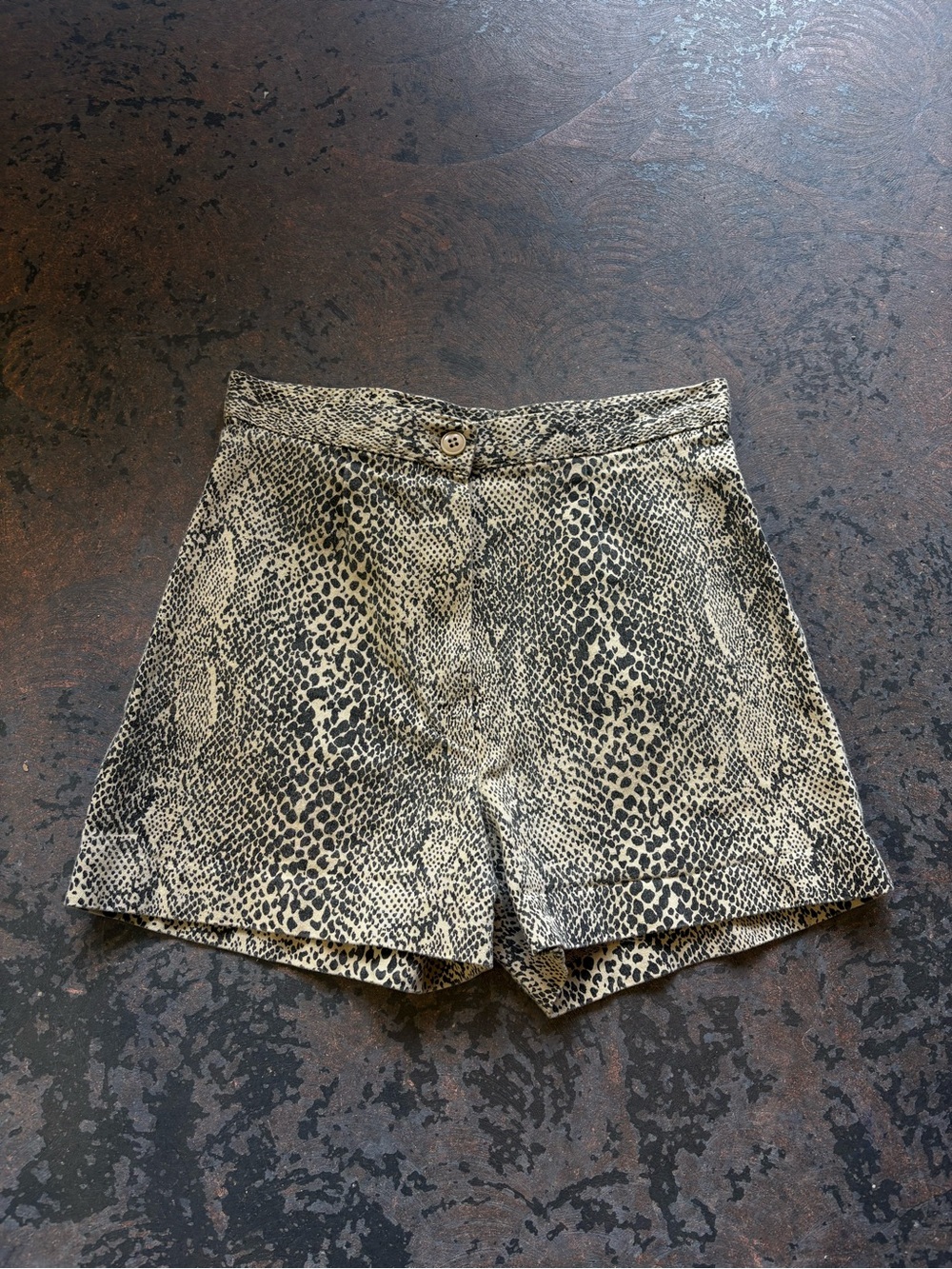 Women's Snake-Print High-Waist Shorts - Beige/Black
